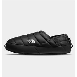 **NEW** North Face Mens Slippers